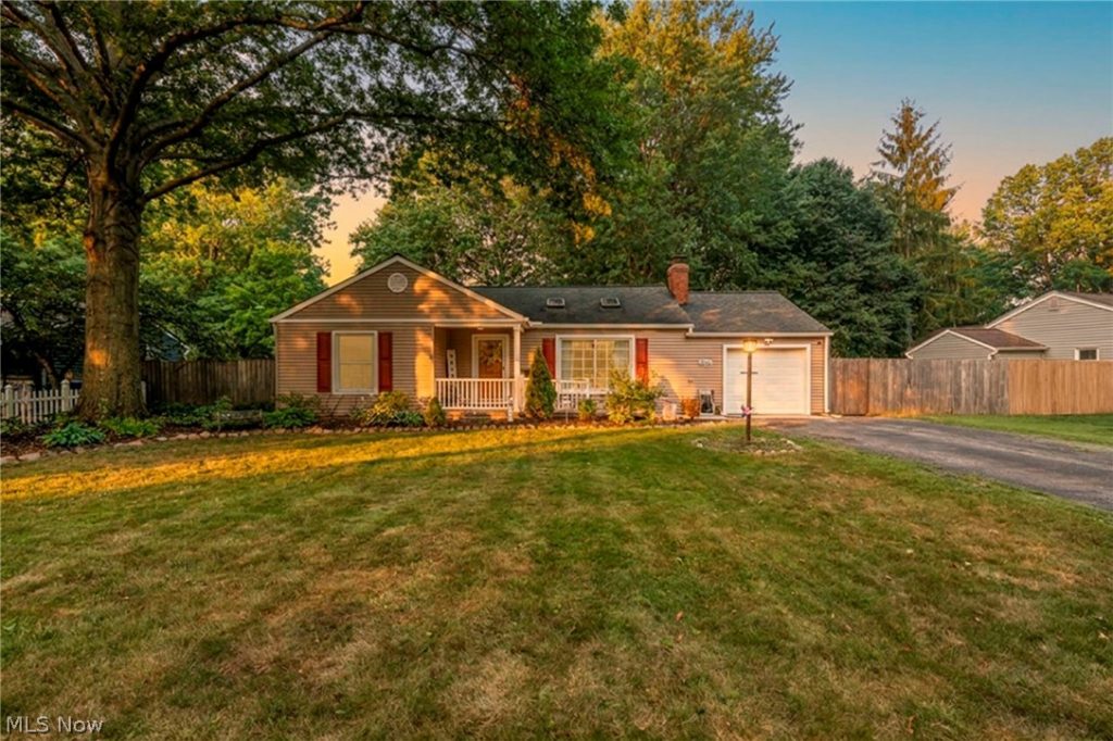5950 Louis Drive, North Olmsted, OH