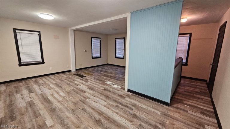 2055 Main Street, Akron, OH - Photo 8