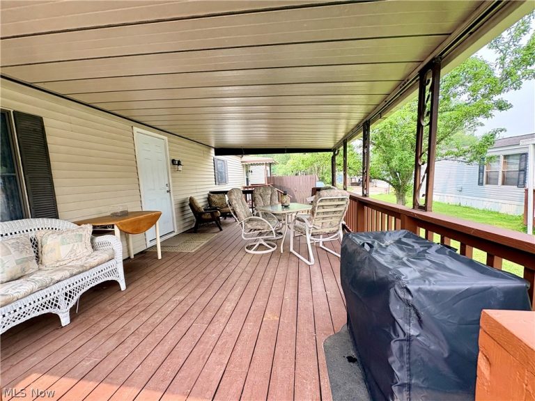 604 Sugar Pines Drive, Warren, OH - Photo 6