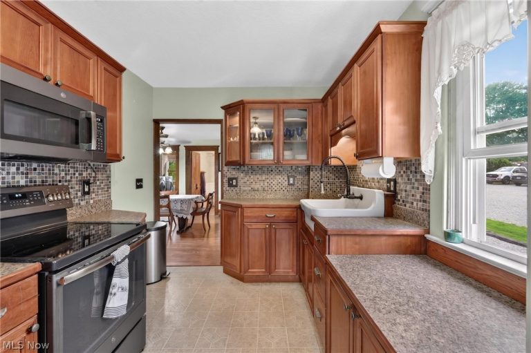 6228 Avon Lake Road, Spencer, OH - Photo 4