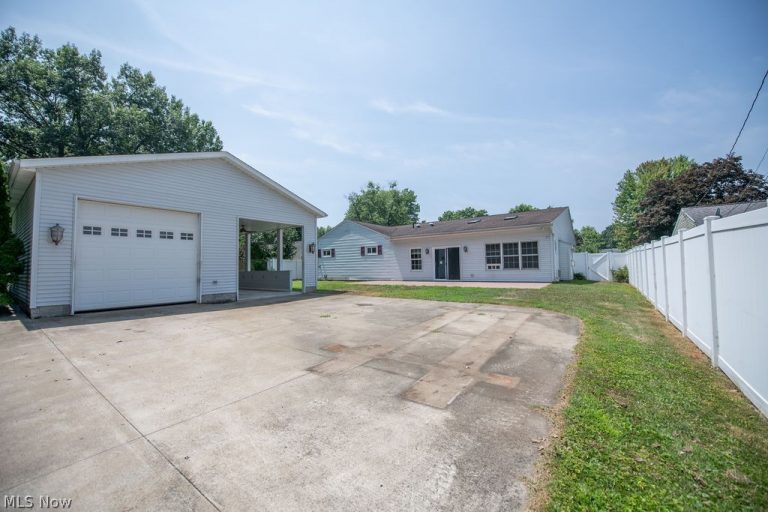 129 James Street, Dover, OH - Photo 8
