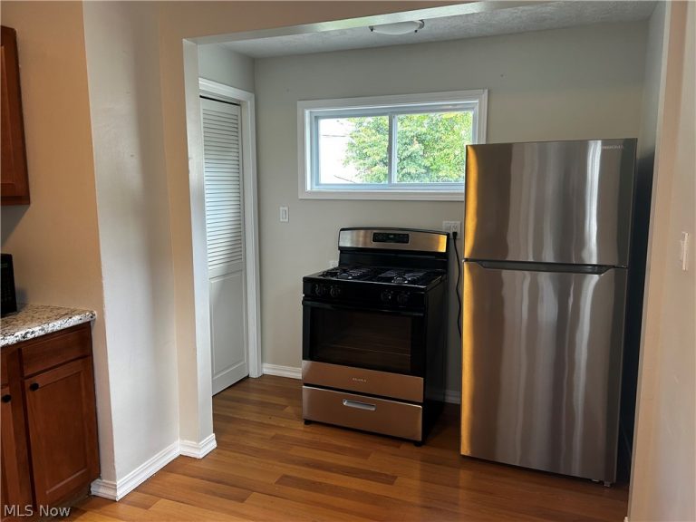 3383 128th Street, Cleveland, OH - Photo 4
