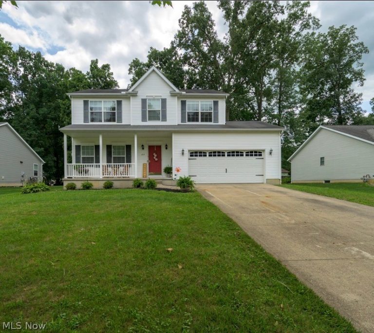1017 Susan Road, Ravenna, OH - Photo 2