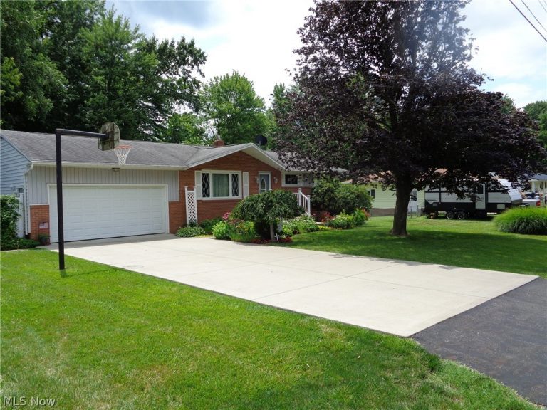 824 39th Street, Canton, OH - Photo 2