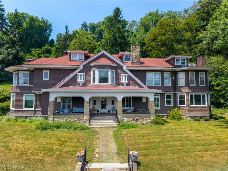 34 Orchard Road, Wheeling, WV, 26003