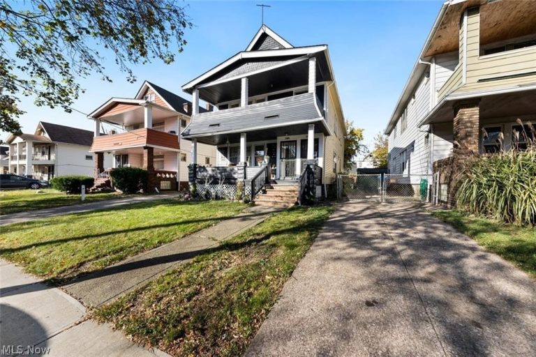 11825 Lenacrave Avenue, Cleveland, OH - Photo 3