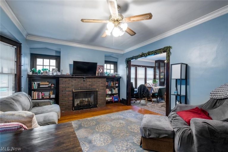 12905 Arliss Drive, Lakewood, OH - Photo 5