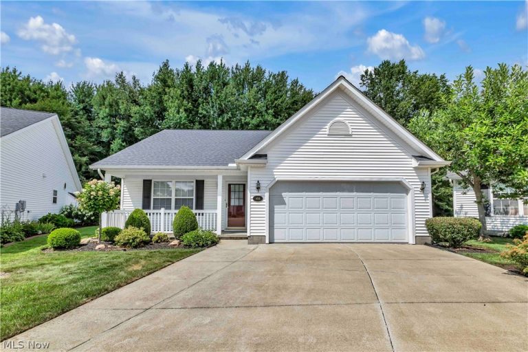 406 Oleander Oval #44, Madison, OH, 44057