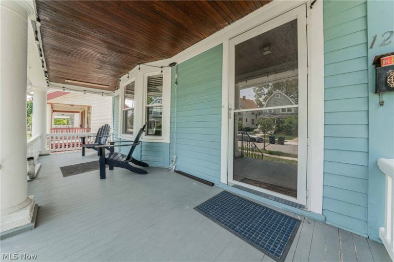 1290 Jackson Avenue, Lakewood, OH - Photo 6