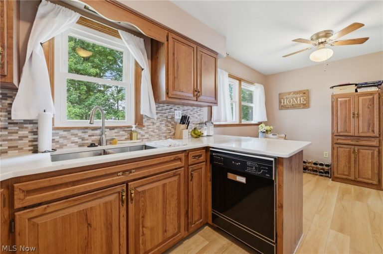 29521 Schwartz Road, Westlake, OH - Photo 3