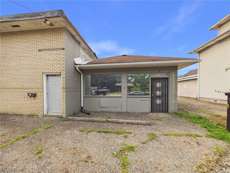 2529 Cleveland Avenue, Canton, OH - Photo 6