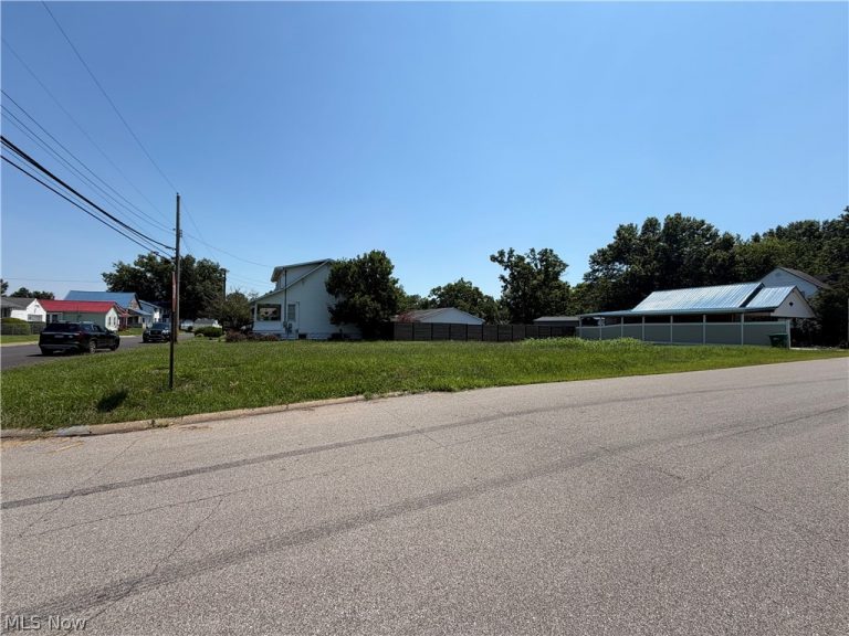 903 Tygart Street, Parkersburg, WV - Photo 2