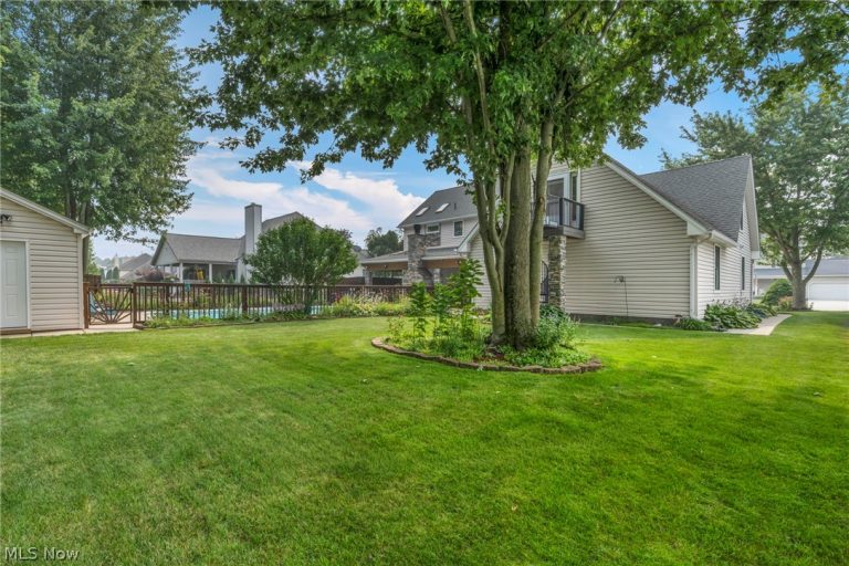 9133 Brian Street, North Ridgeville, OH - Photo 8
