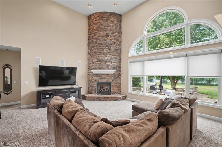 841 Chardoney Drive, Wadsworth, OH - Photo 8