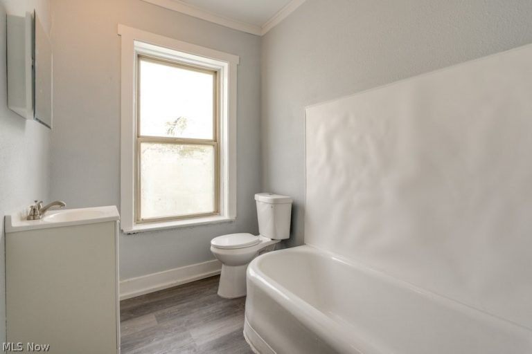 2840 Moreland Boulevard, Cleveland, OH - Photo 8
