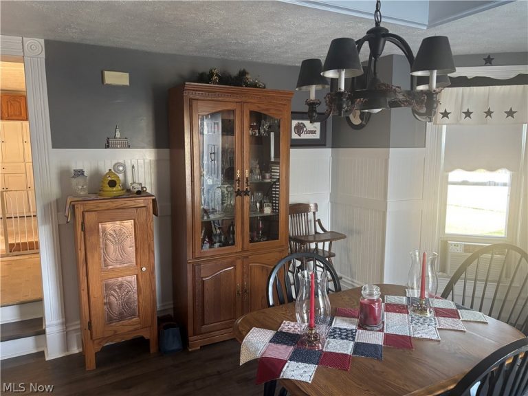 278 Main Street, Andover, OH - Photo 8