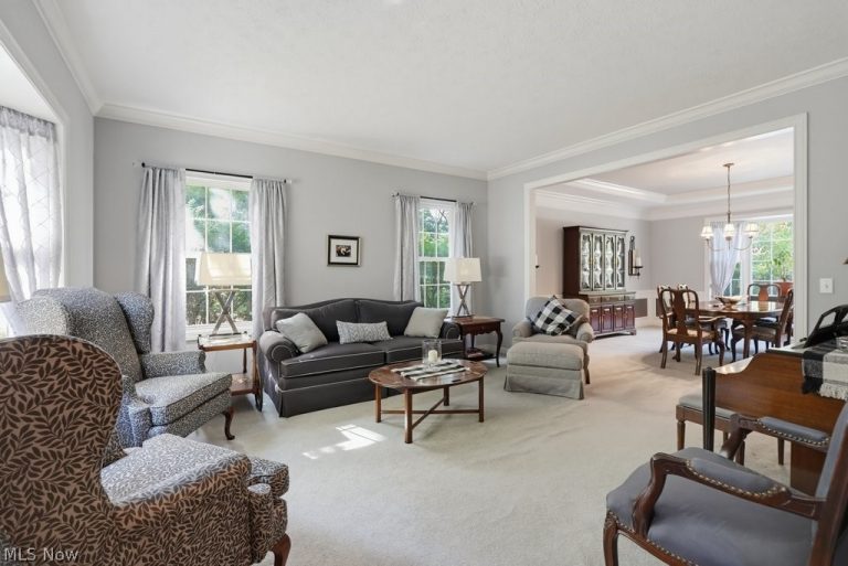 6460 Laura Lane, Solon, OH - Photo 6
