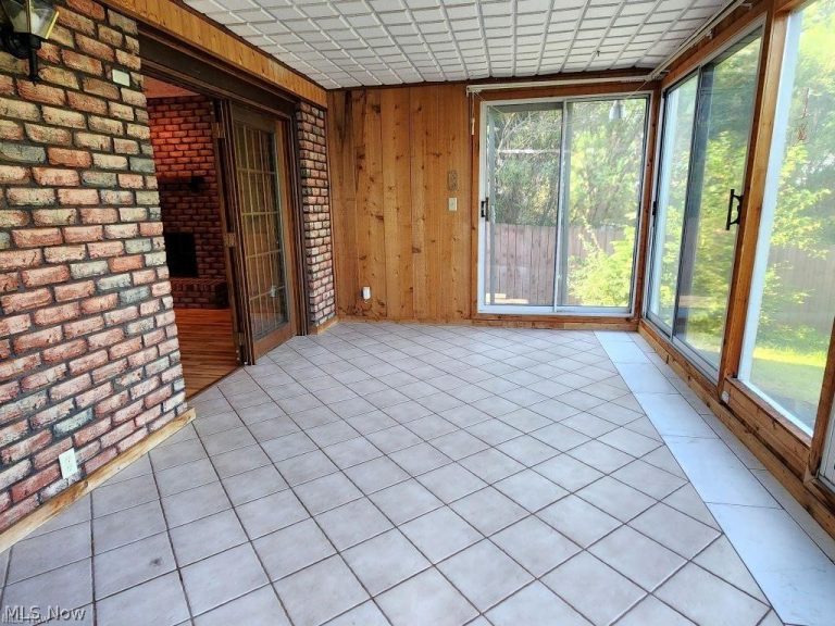 59 Trumbull Drive, Hudson, OH - Photo 4