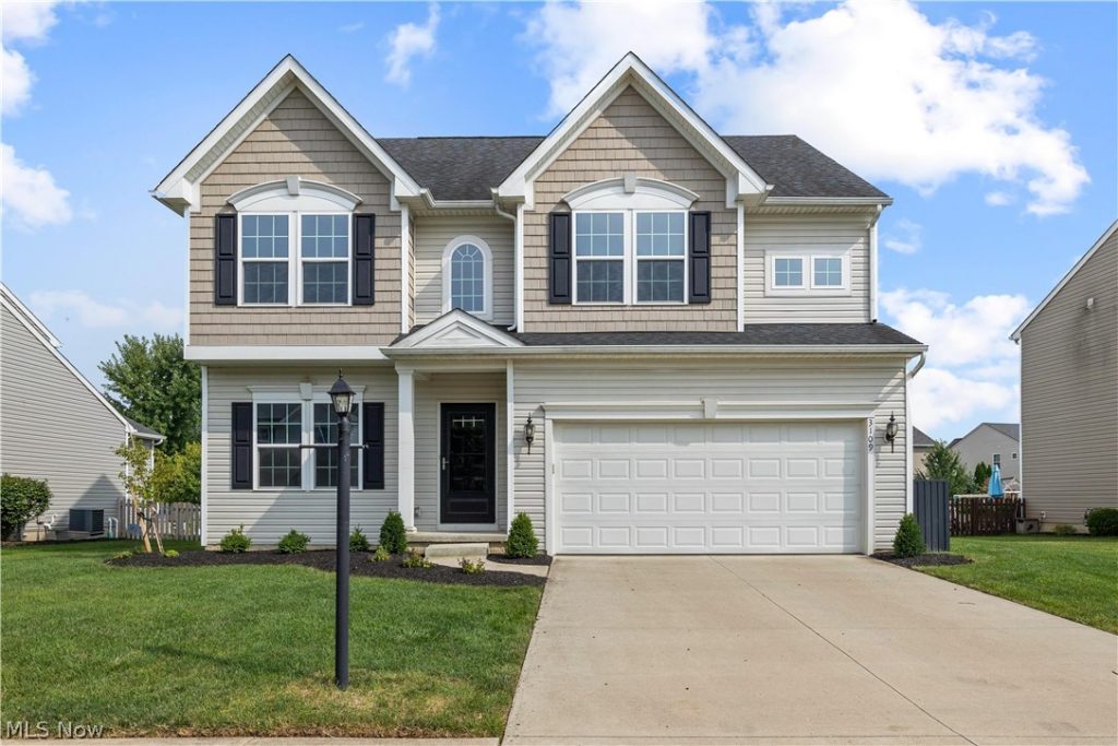 3109 Woodland Trail, Avon, OH
