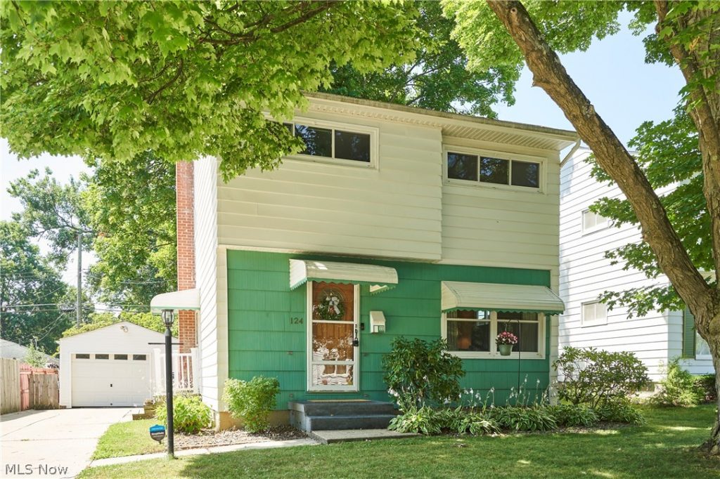 124 Filmore Avenue, Cuyahoga Falls, OH