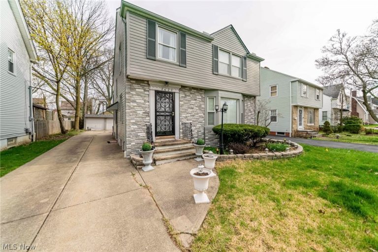 3625 Silsby Road, University Heights, OH - Photo 2