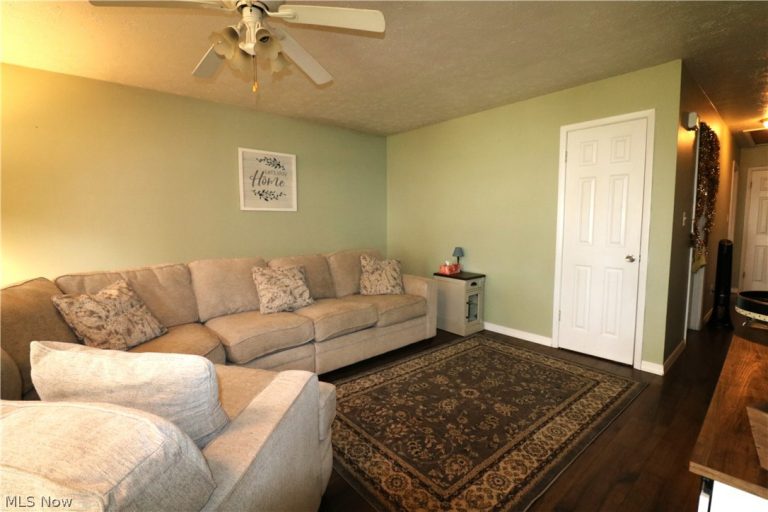 1025 Jackson Street, Vermilion, OH - Photo 2