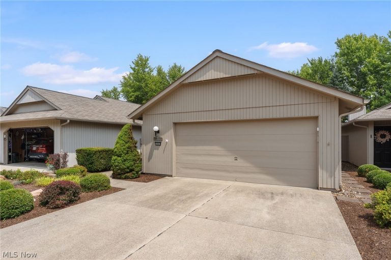 12647 Ionia Court, Strongsville, OH - Photo 3