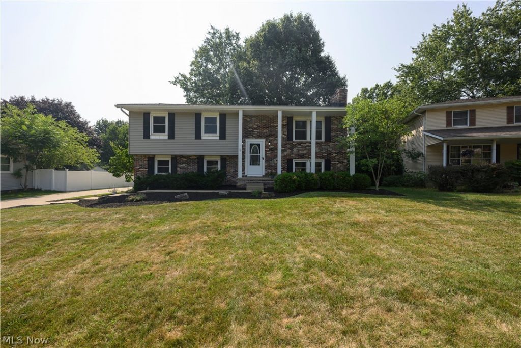 3345 Crownpoint Street, Massillon, OH