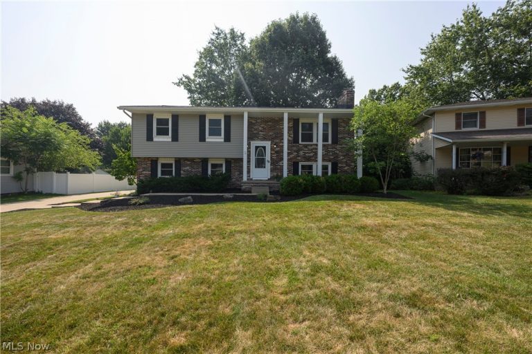 3345 Crownpoint Street, Massillon, OH, 44646