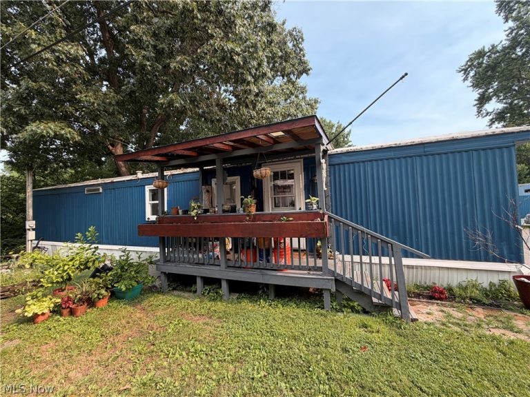 1909 E Turkeyfoot Lake Rd #42, Akron, OH, 44312
