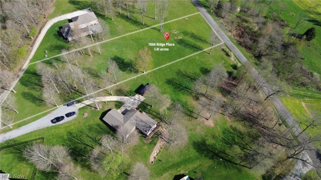 7668 Ridge Place, Lisbon, OH