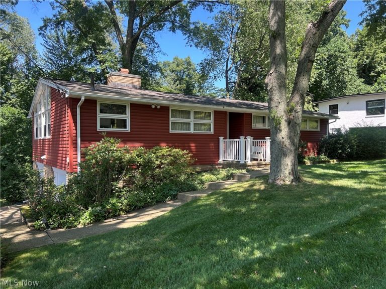 2305 Helena Avenue, Massillon, OH - Photo 2
