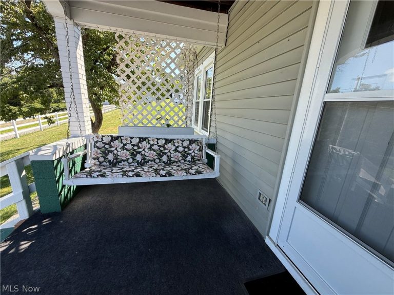 141 Warren Lane, Steubenville, OH - Photo 5