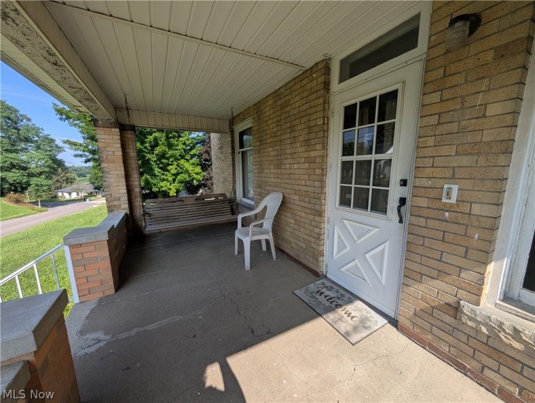 900 Brown Street, New Lexington, OH - Photo 3