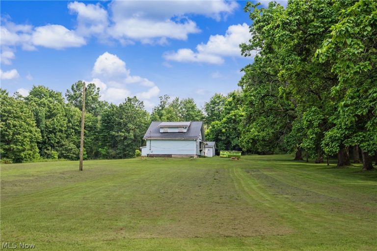 4647 Cooper Road, Lowellville, OH - Photo 4