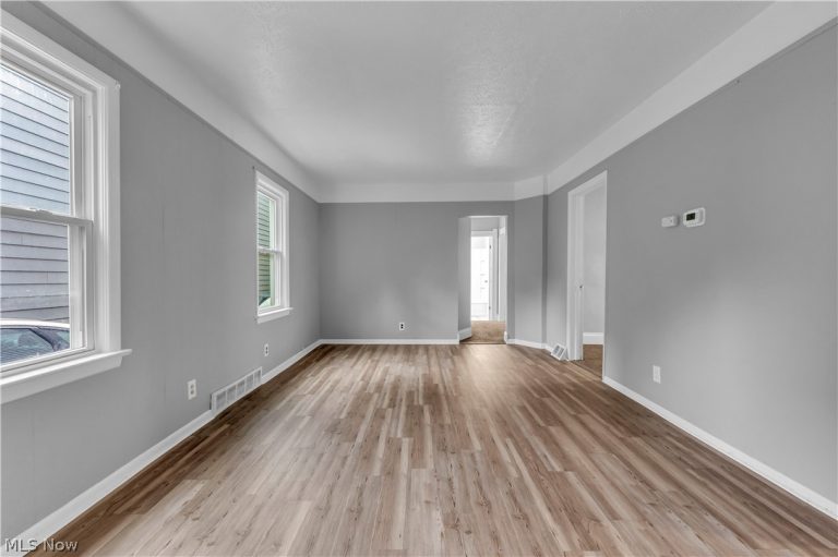 2115 Dowd Avenue #2/DN Rear, Lakewood, OH - Photo 4