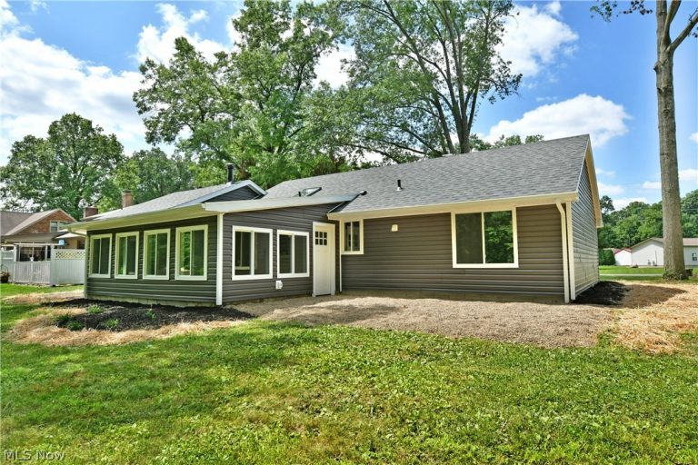 727 Truesdale Road, Boardman, OH - Photo 4