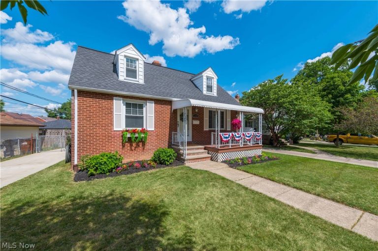 6358 Allanwood Drive, Parma, OH - Photo 3