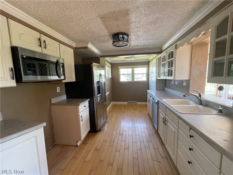 878 Bantam Ridge Road, Steubenville, OH - Photo 4