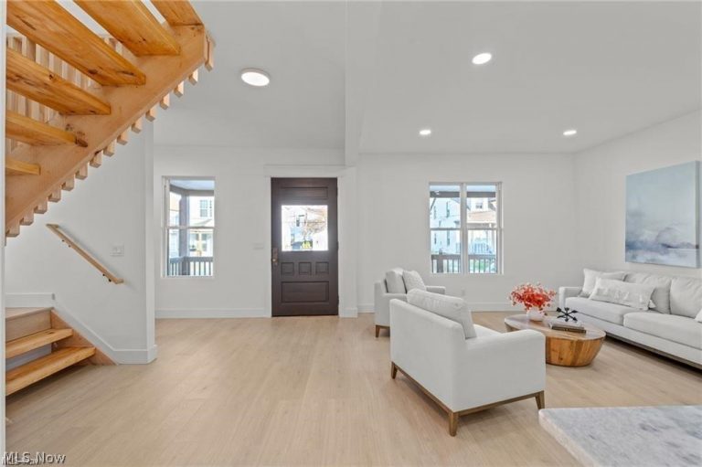 1422 77th Street, Cleveland, OH - Photo 2