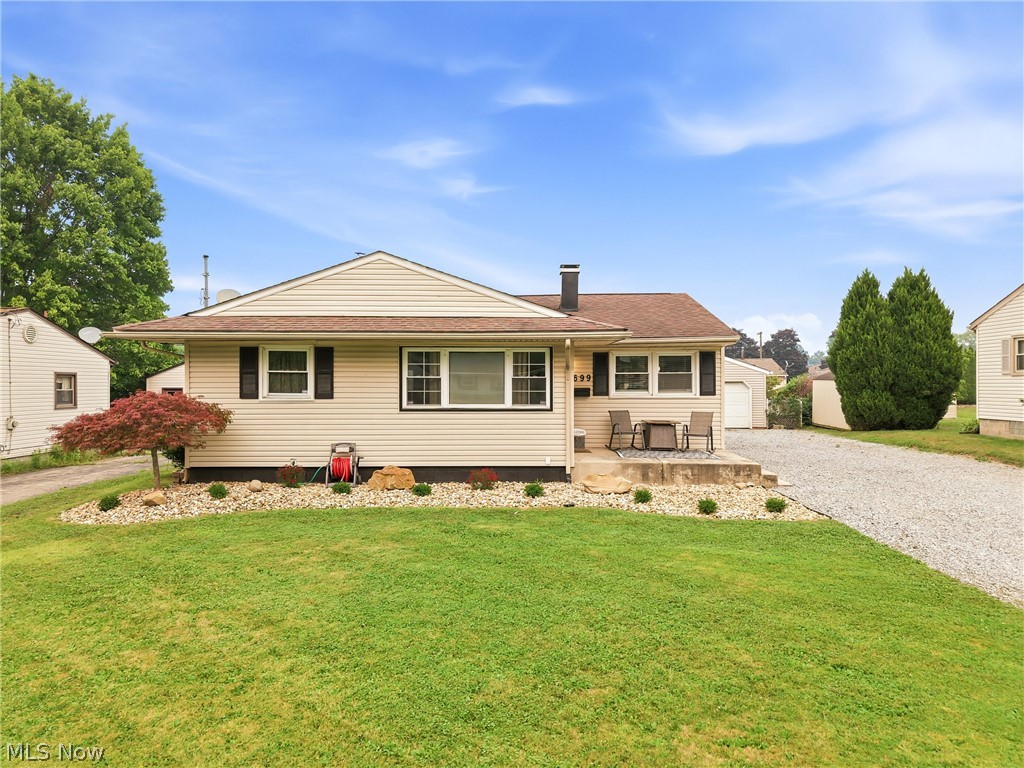 699 Saul Drive, Hubbard, OH