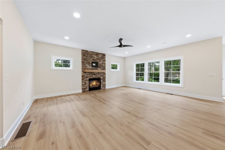 362 Oakmoor Avenue, Bay Village, OH - Photo 6