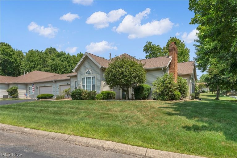 5645 Clingan Road #2B, Struthers, OH - Photo 2