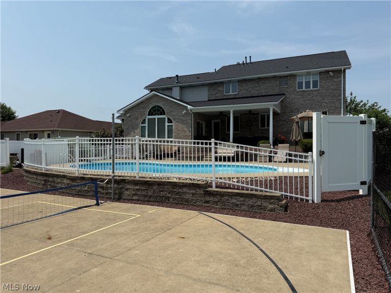 260 Anthony Drive, Wintersville, OH - Photo 6