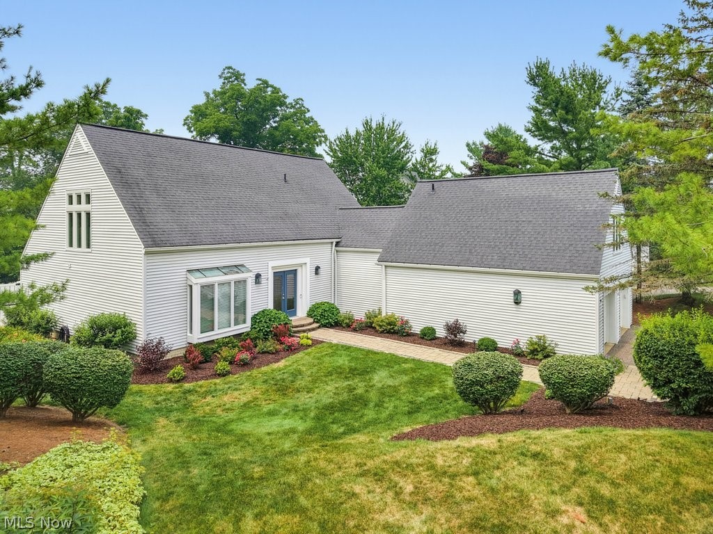 975 Meadowlark Circle, Aurora, OH
