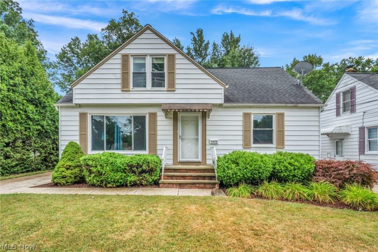 5528 Huron Road, Lyndhurst, OH, 44124