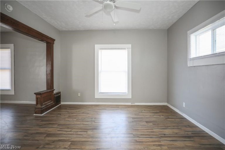 559 Exchange Street, Akron, OH - Photo 4