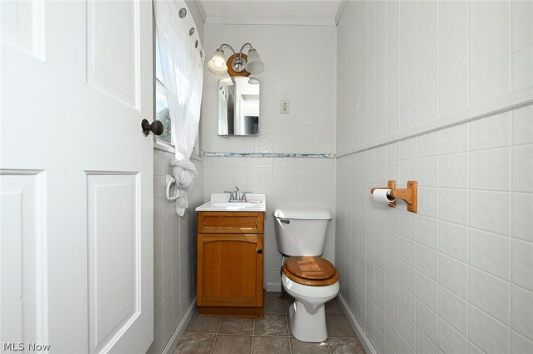 210 Pittsburgh Street, Columbiana, OH - Photo 8