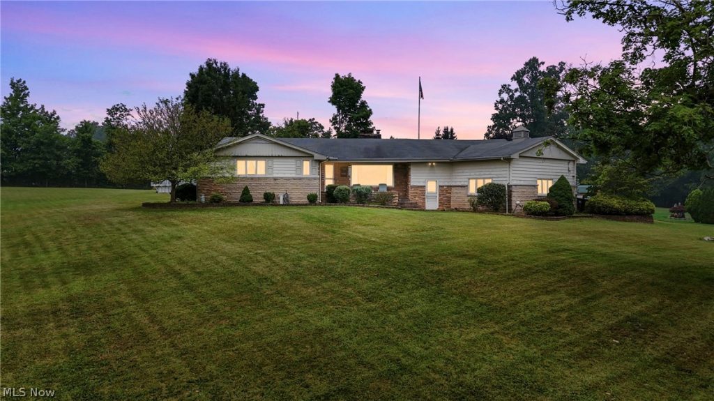 8060 Sigle Lane, Poland, OH