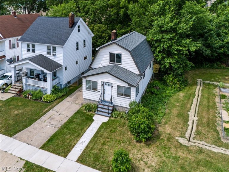 1502 172nd Street, Cleveland, OH - Photo 3